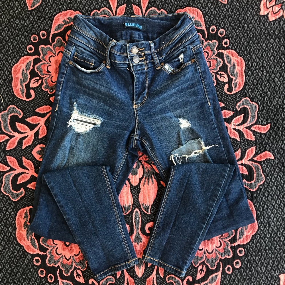 Ripped Skinny Jeans